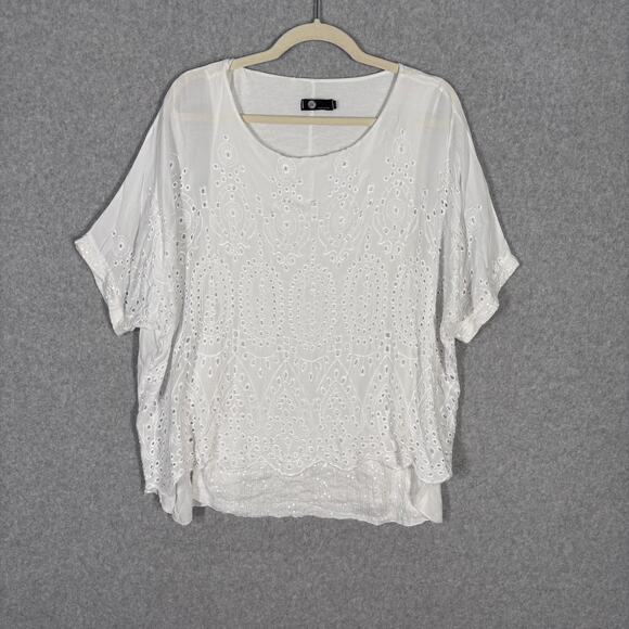 M Tops - Eyelet Embroidered Top Medium Cottage Scalloped Hem Sequin Layered Made Italy‎